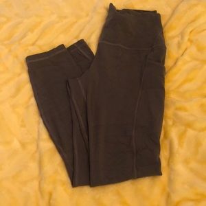 Green Lulu Lemom Aligns with Pockets